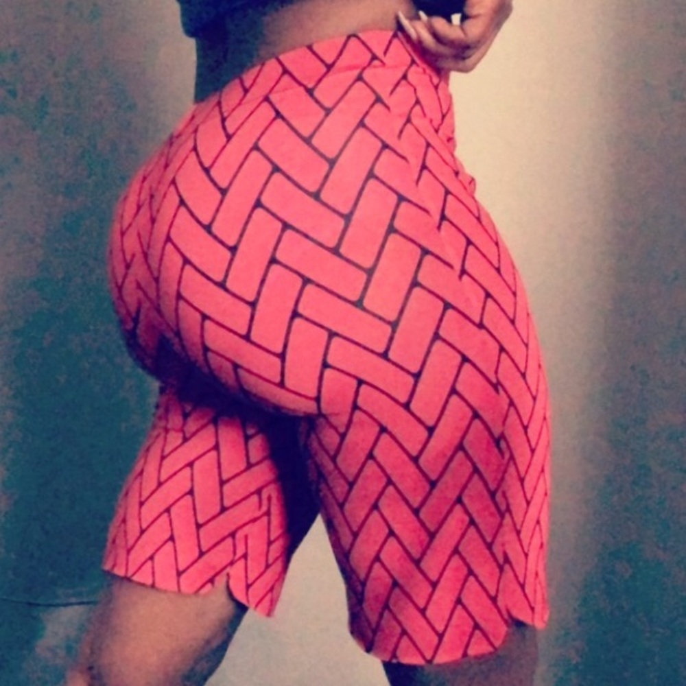 Custom Stretch Capri Shorts